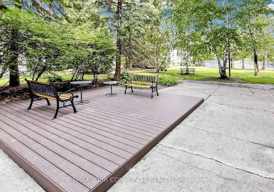 326-major-mackenzie-drive-e-richmond-hill-ontario-n13555656
