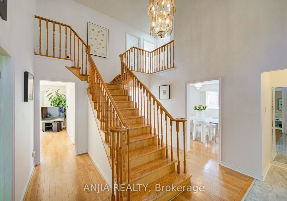 8-brooklyn-crescent-markham-ontario-n13555836