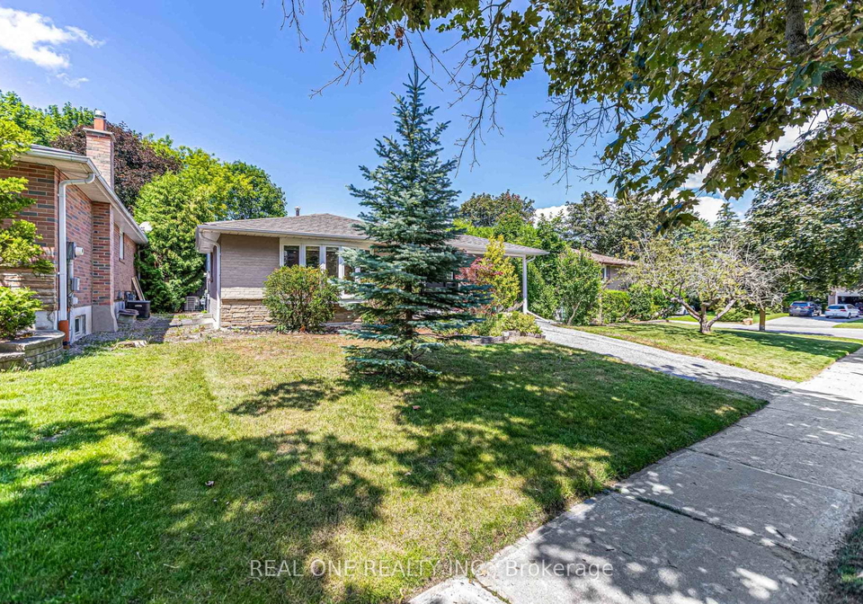 52-devins-drive-aurora-ontario-n13556880