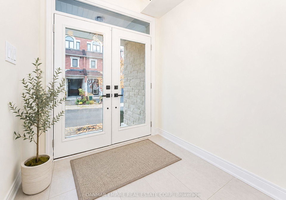 11-hiawatha-court-vaughan-ontario-n13557012