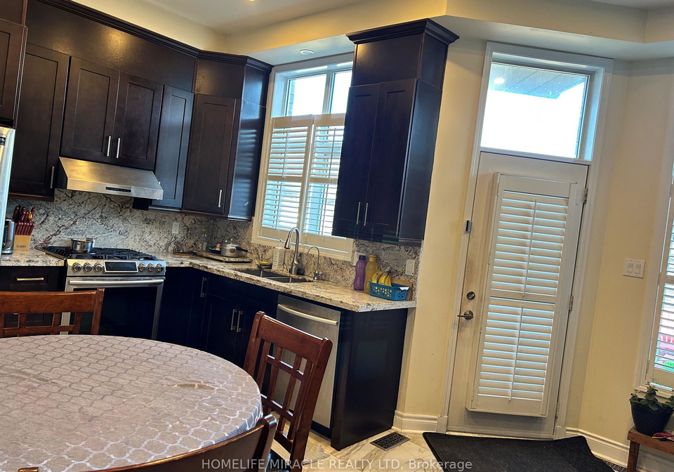 83-cornell-park-avenue-markham-ontario-n13557404