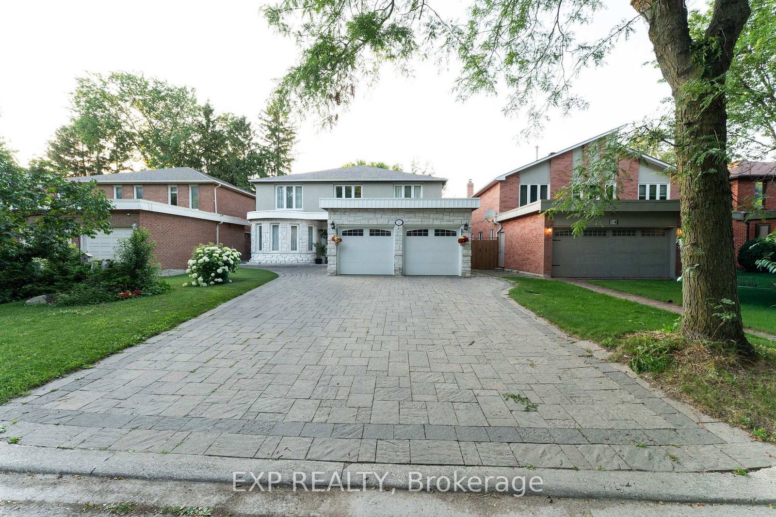 12-pearl-gate-court-richmond-hill-ontario-n13557630