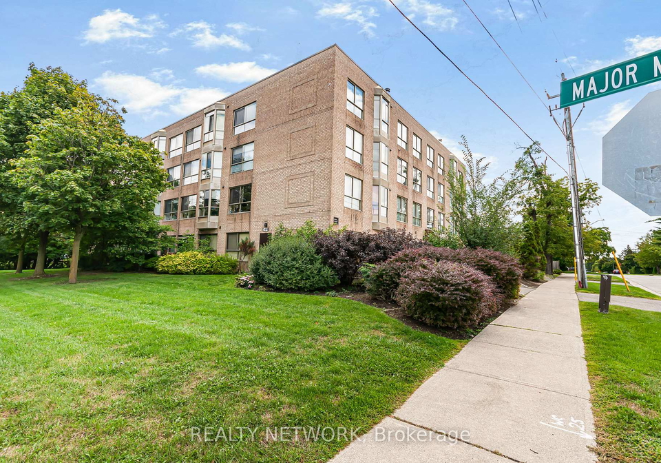 249-major-mackenize-drive-richmond-hill-ontario-n13557746
