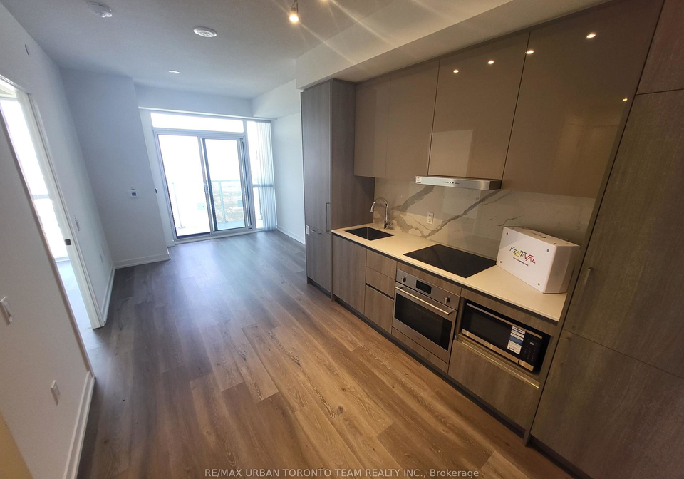 225-commerce-st-street-vaughan-ontario-n13557792
