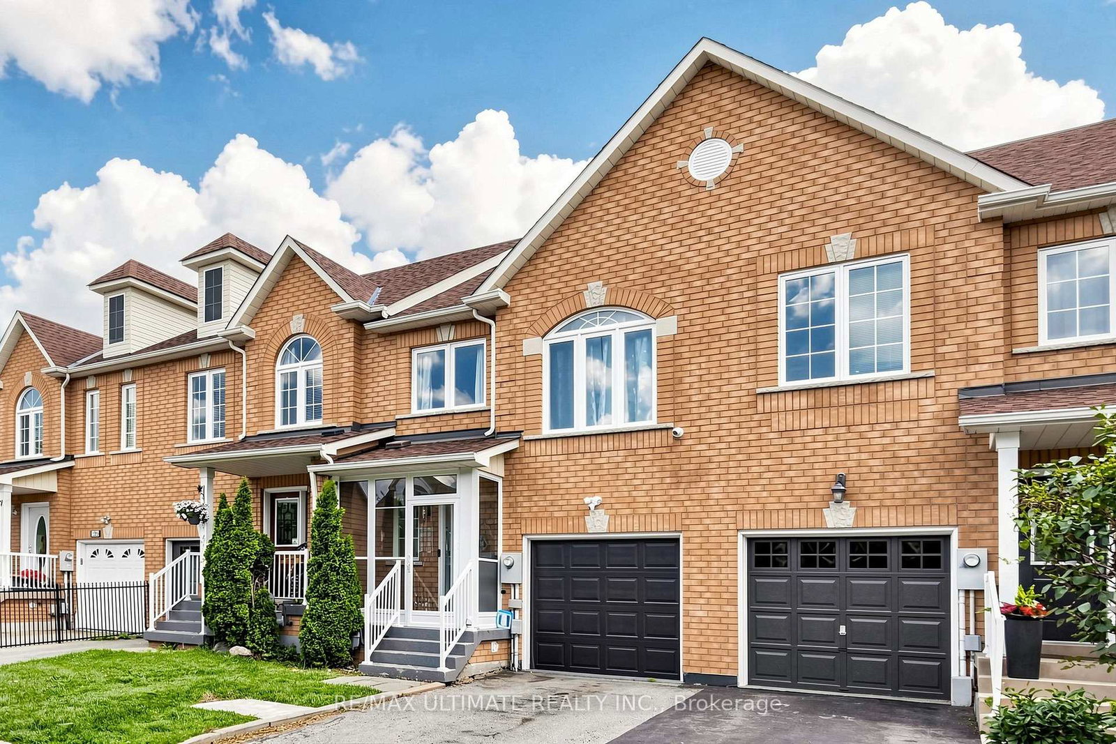 131-foxchase-avenue-vaughan-ontario-n13558362