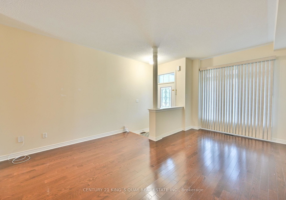 10-lundigan-drive-georgina-ontario-n13558534