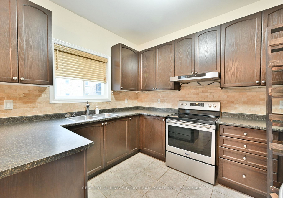 10-lundigan-drive-georgina-ontario-n13558534