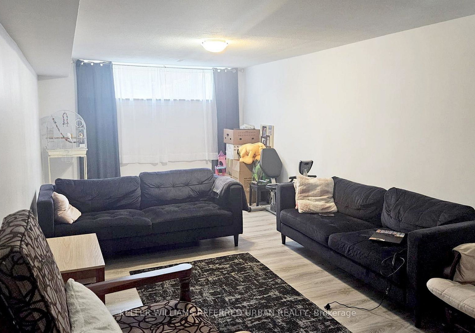 743-sunnypoint-drive-newmarket-ontario-n13558594