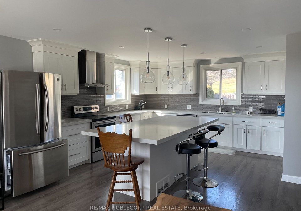 166-collings-avenue-bradford-west-gwillimbury-ontario-n13559204