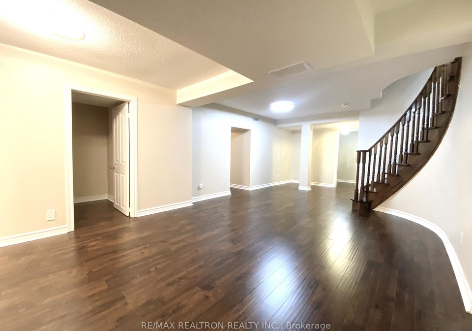 62-brookshill-crescent-richmond-hill-ontario-n13559210