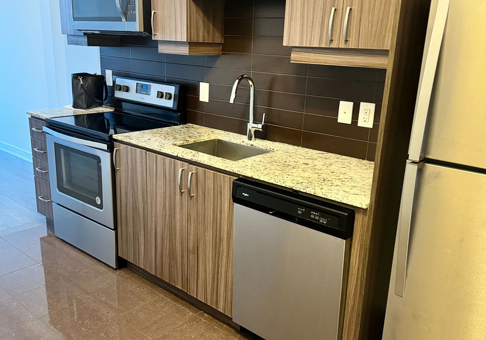 9205-yonge-street-richmond-hill-ontario-n13559258