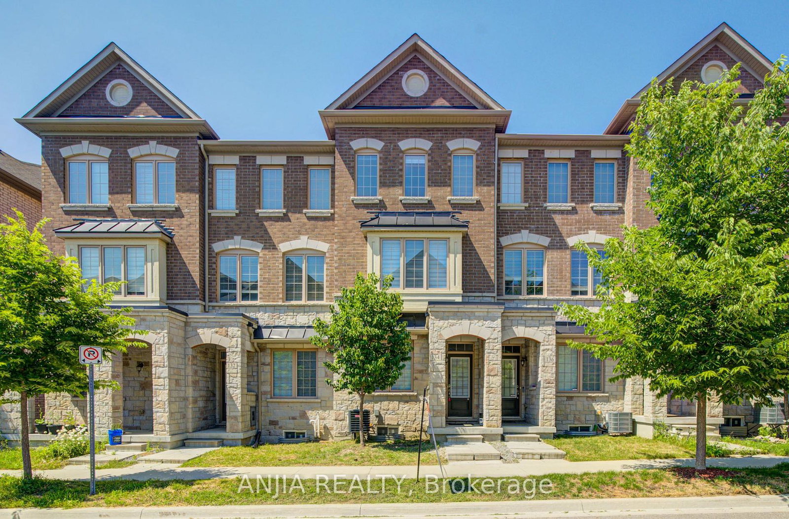 134-frederick-wilson-avenue-markham-ontario-n13559484