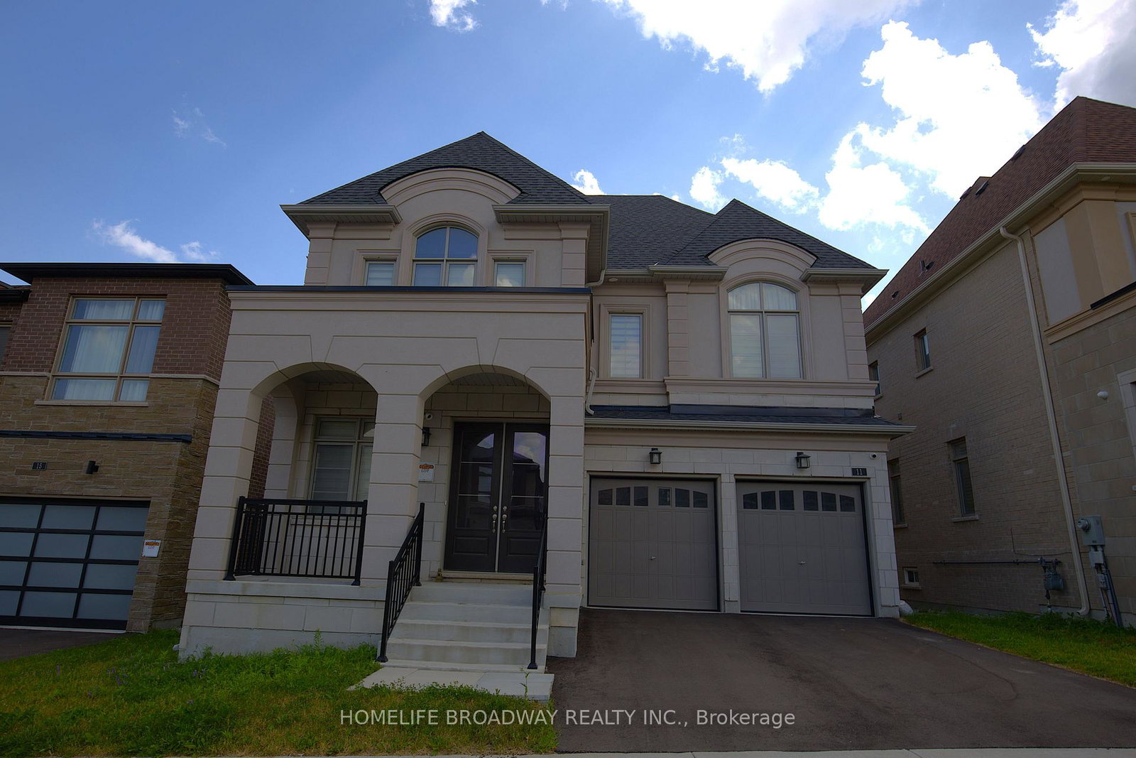 11-david-dunlap-boulevard-richmond-hill-ontario-n13559508