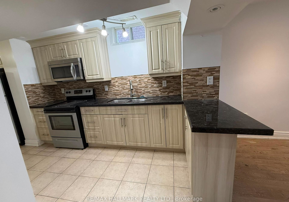 209-old-colony-road-s-richmond-hill-ontario-n13559538