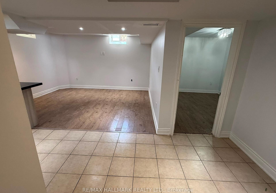 209-old-colony-road-s-richmond-hill-ontario-n13559538