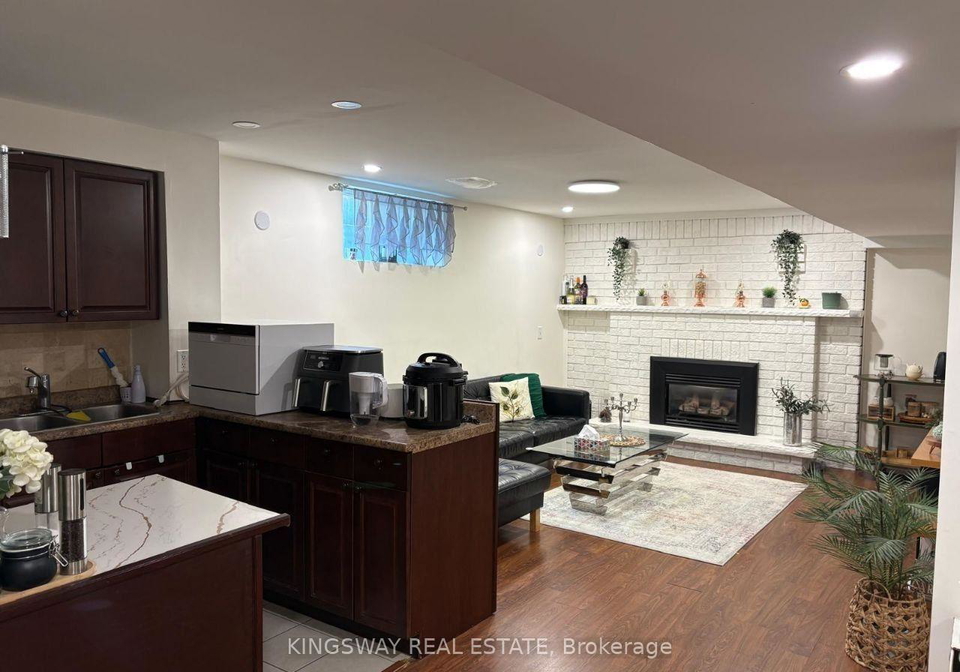 31-oxford-street-richmond-hill-ontario-n13559636