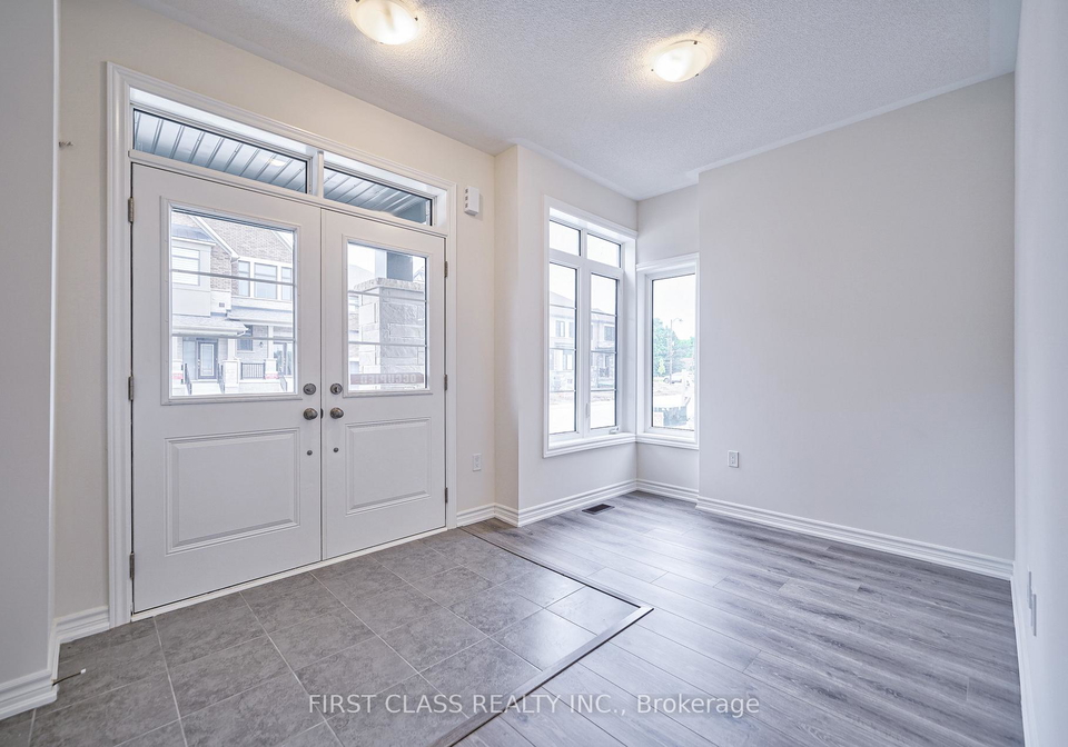 61-kenneth-rogers-crescent-east-gwillimbury-ontario-n13559766