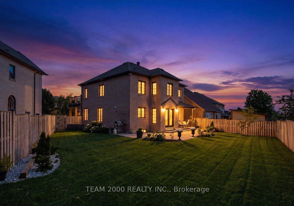 26-crown-crescent-vaughan-ontario-n13560624