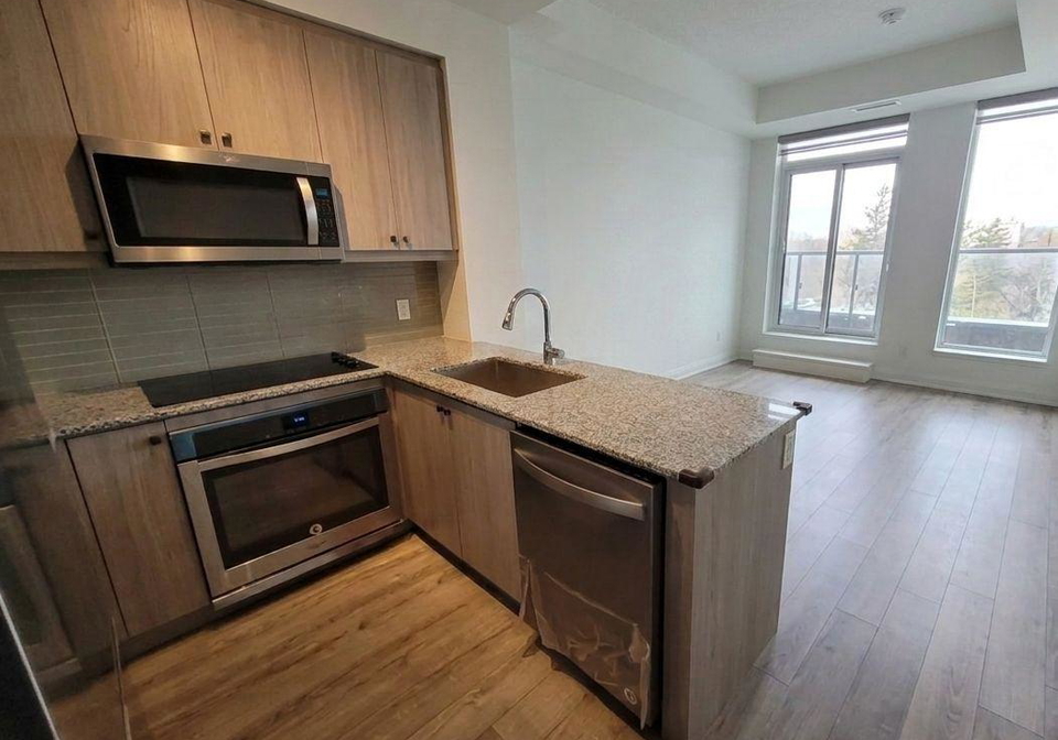 9618-yonge-street-richmond-hill-ontario-n13561008