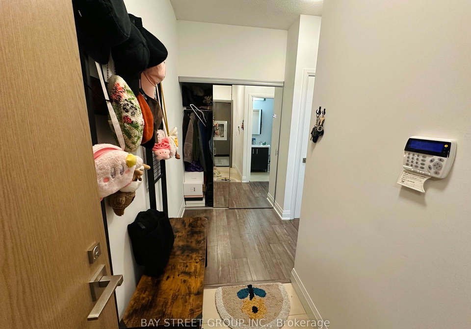 28-uptown-drive-markham-ontario-n13561136