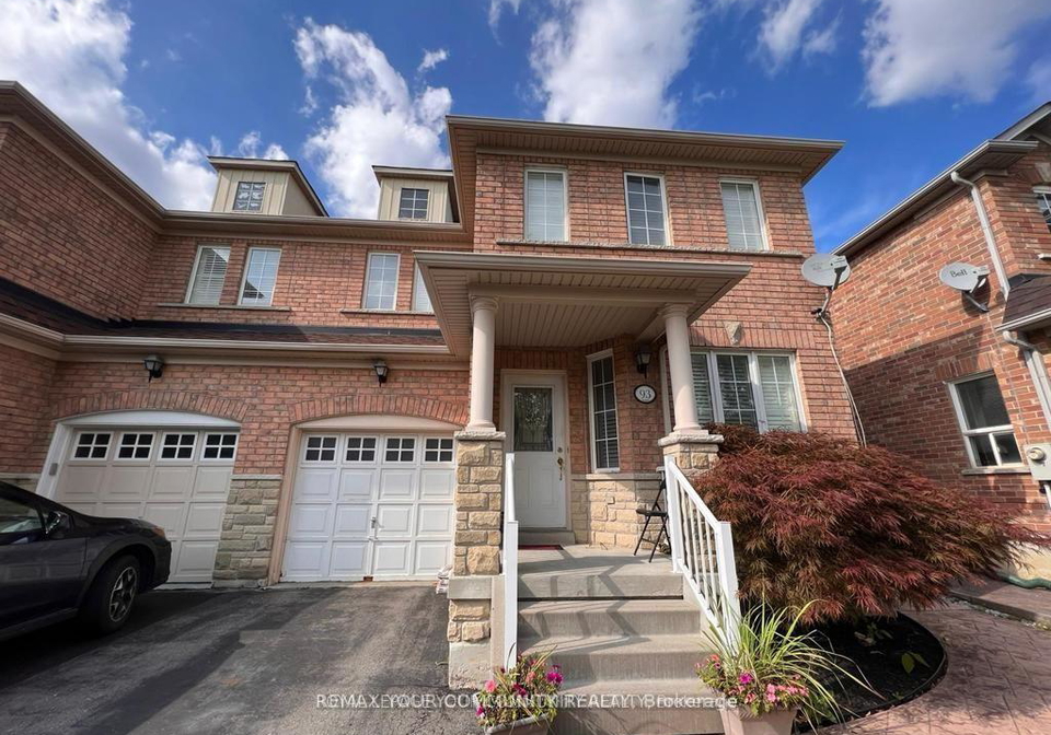93-starr-crescent-aurora-ontario-n13561562