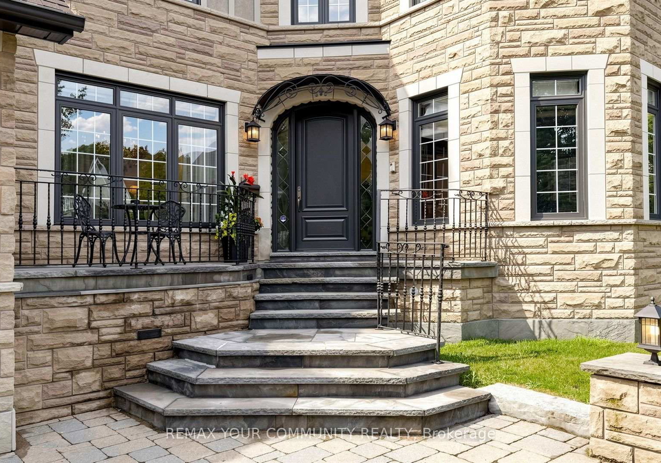 25-guinevere-court-richmond-hill-ontario-n13561690