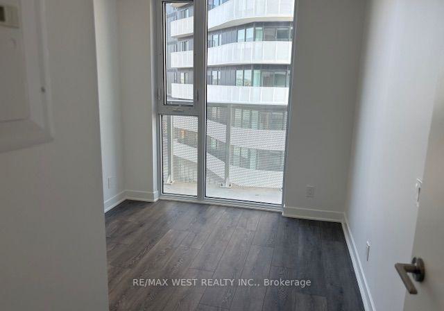 10-flavelle-trail-vaughan-ontario-n13561760
