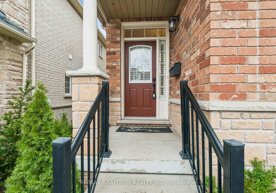578-tapestry-lane-newmarket-ontario-n13562322
