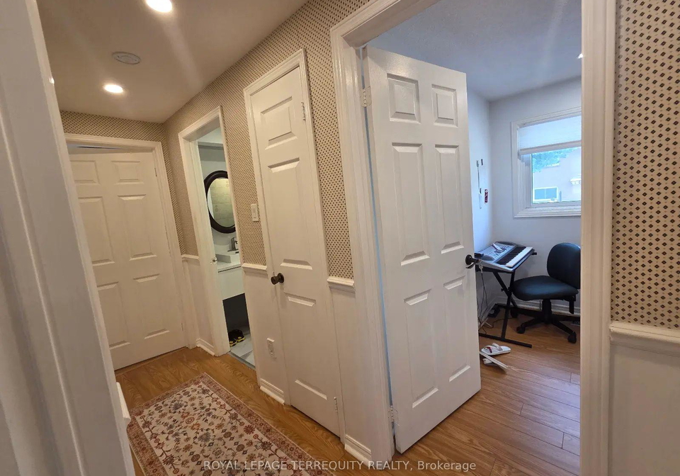 309-harewood-boulevard-newmarket-ontario-n13562450