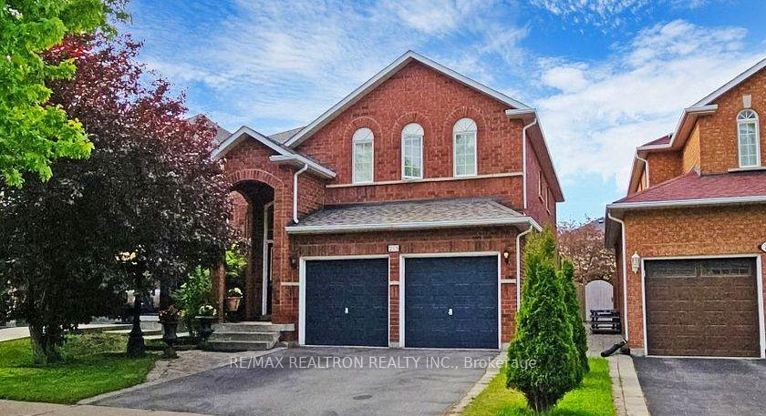 215-drummond-drive-vaughan-ontario-n13562544