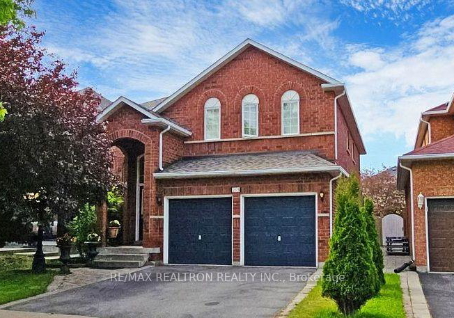 215-drummond-drive-vaughan-ontario-n13562544