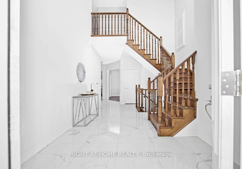 46-frederick-taylor-way-east-gwillimbury-ontario-n13562830