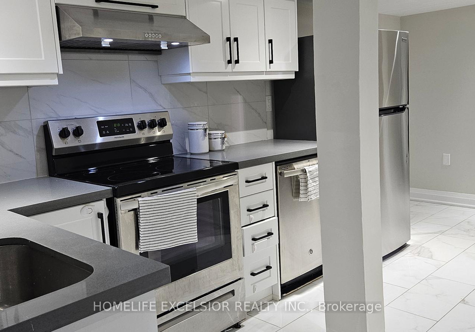 6-fitzroy-avenue-markham-ontario-n13563126
