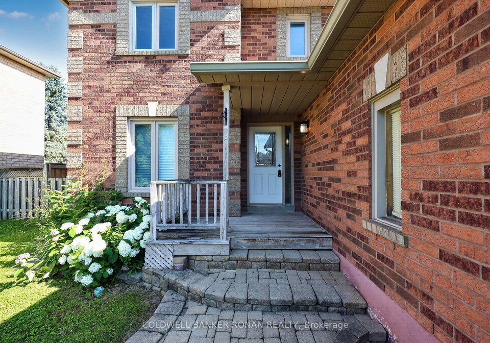 8-mccullough-avenue-new-tecumseth-ontario-n13563262