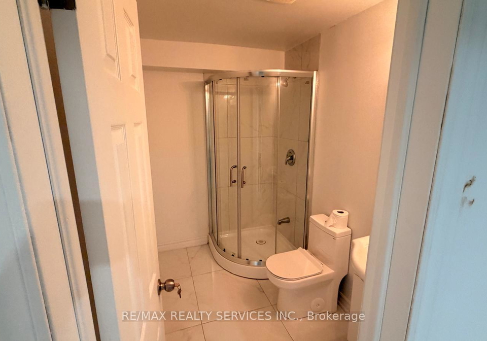 36-windward-crescent-vaughan-ontario-n13563654