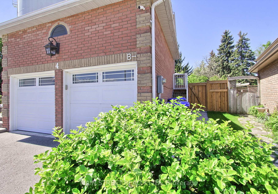 4-carrington-place-bradford-west-gwillimbury-ontario-n13563938