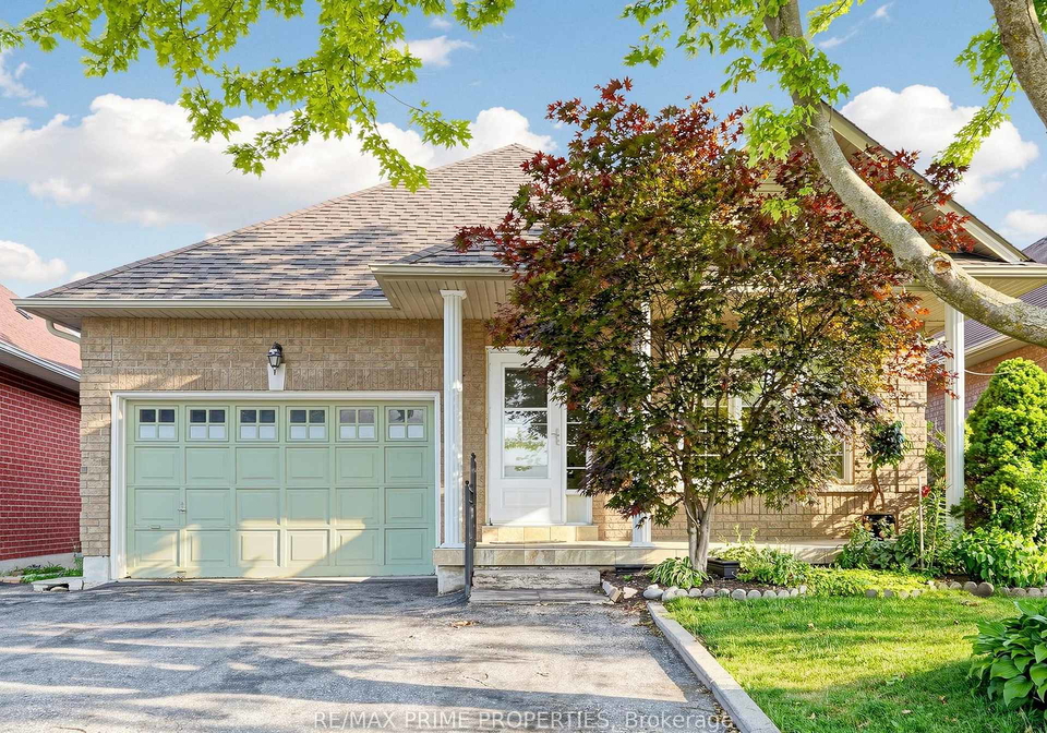 176-sawmill-valley-drive-newmarket-ontario-n13564182