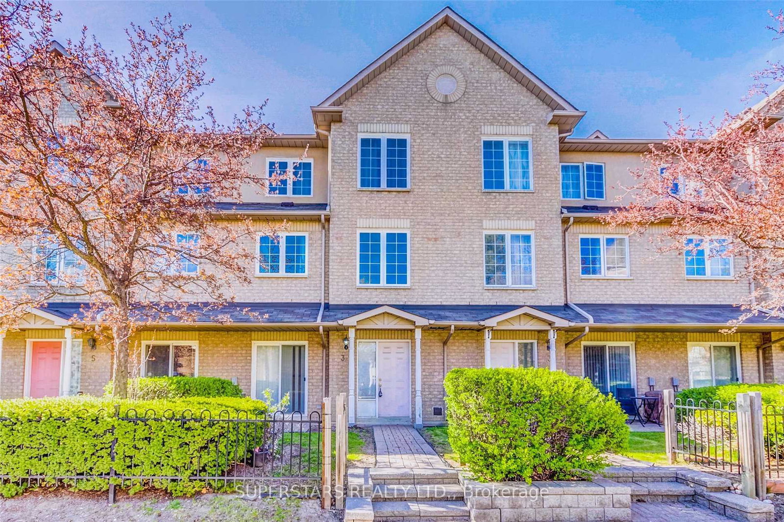5-st-moritz-way-markham-ontario-n13564494