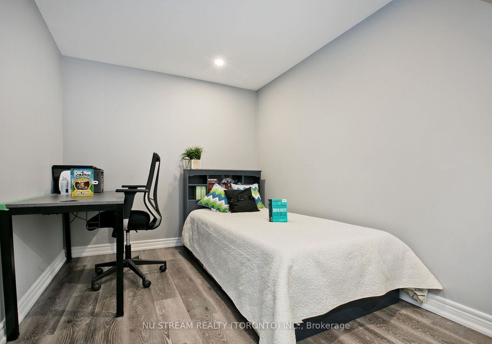261-doubtfire-crescent-markham-ontario-n13564744