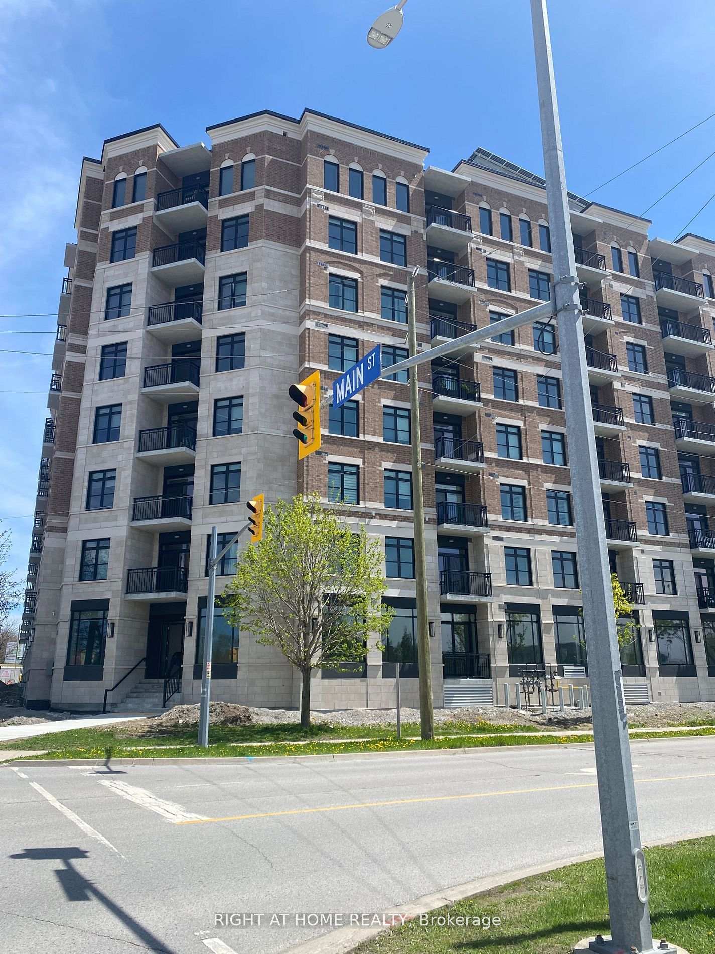 5917-main-street-e-whitchurch-stouffville-ontario-n13565088