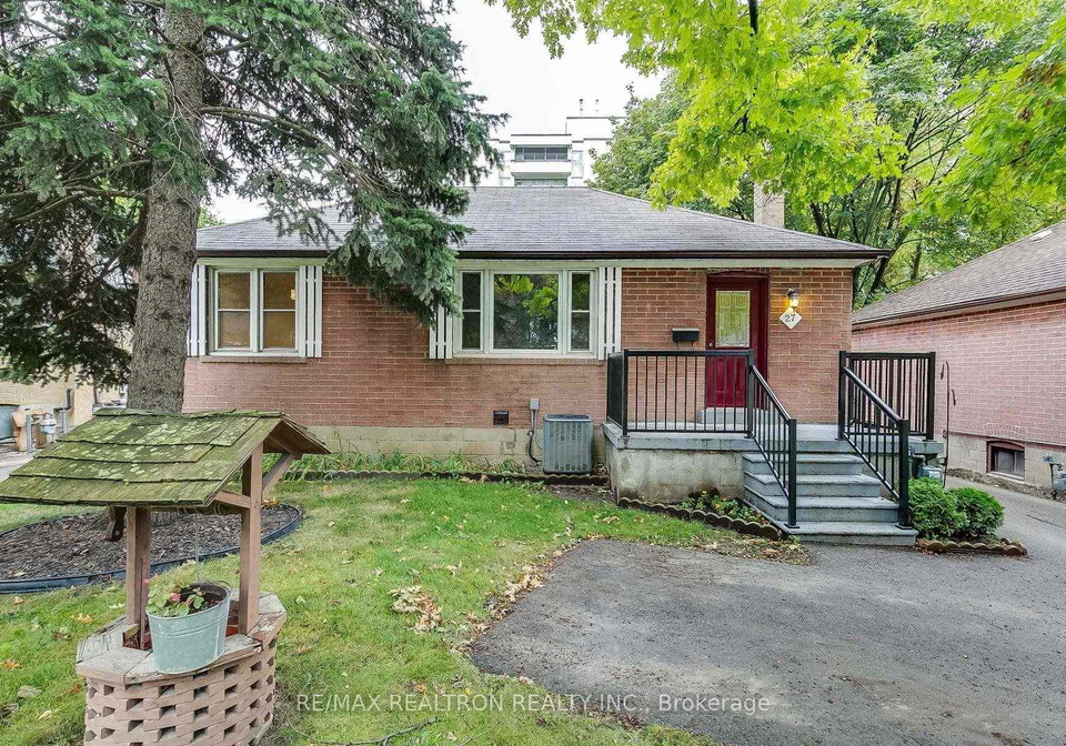 27-highland-park-markham-ontario-n13565694