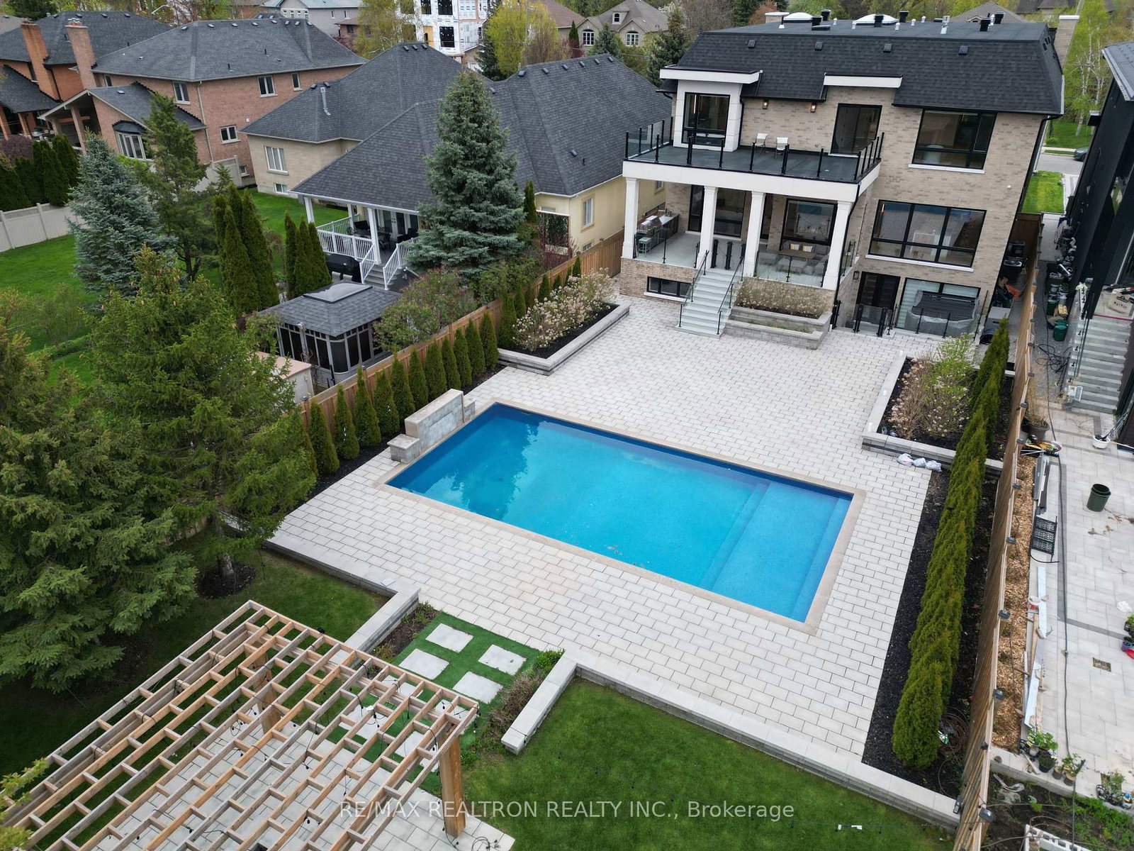 116-oak-avenue-richmond-hill-ontario-n13565842