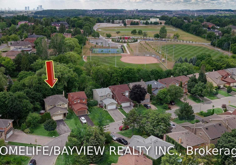 36-eleanor-circle-richmond-hill-ontario-n13566186