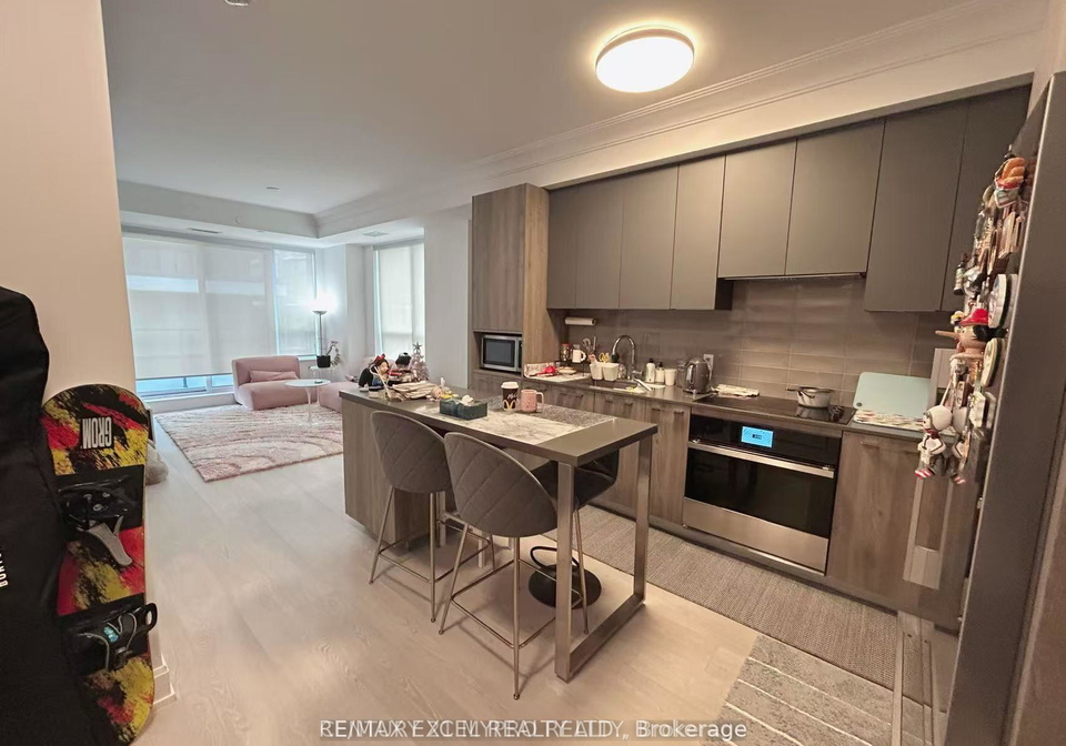 38-water-walk-drive-markham-ontario-n13566508
