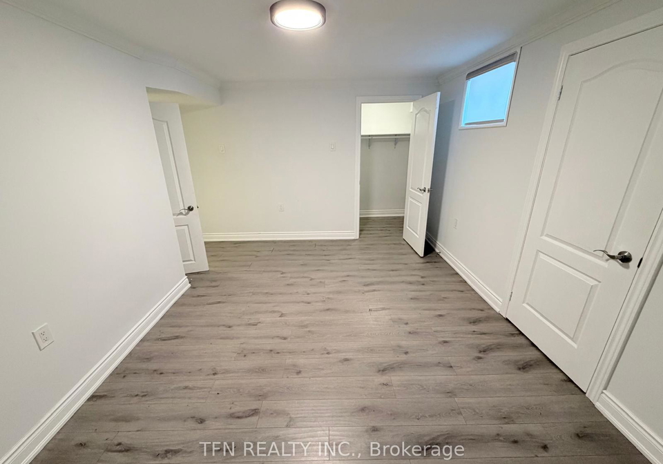 2-irwin-basement-place-bradford-west-gwillimbury-ontario-n13566772