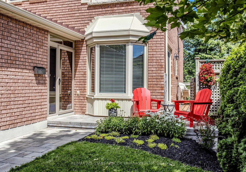 46-crawford-rose-drive-aurora-ontario-n13567006