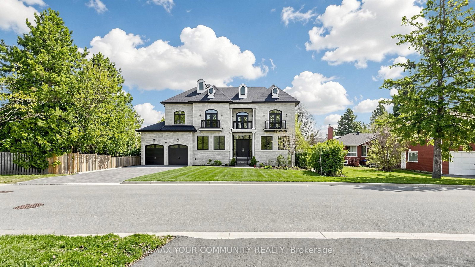 19-blyth-street-richmond-hill-ontario-n13569152