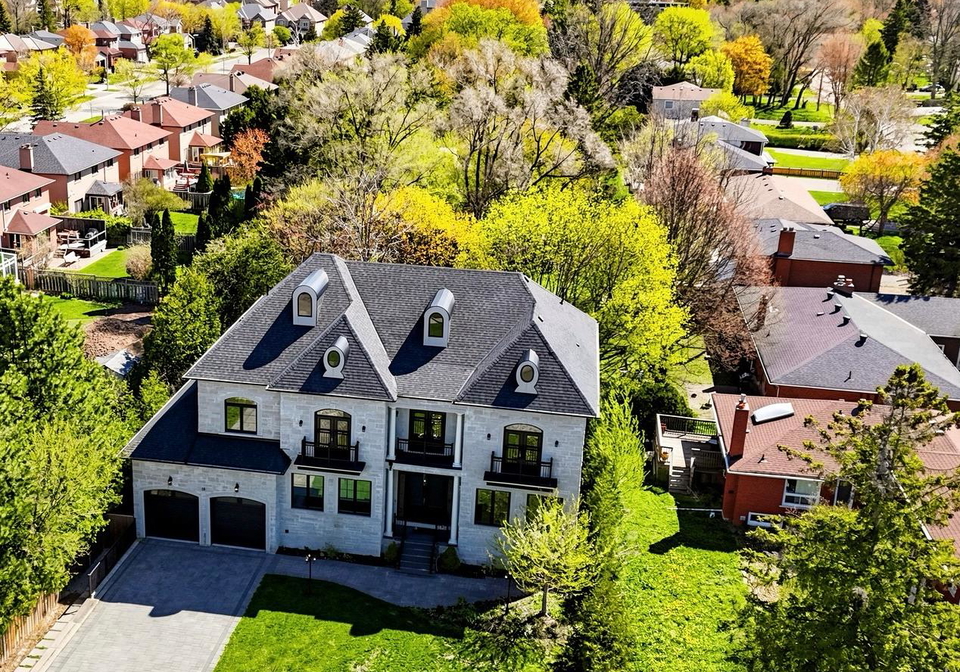 19-blyth-street-richmond-hill-ontario-n13569152
