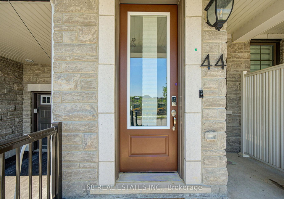 44-azure-drive-markham-ontario-n13569342