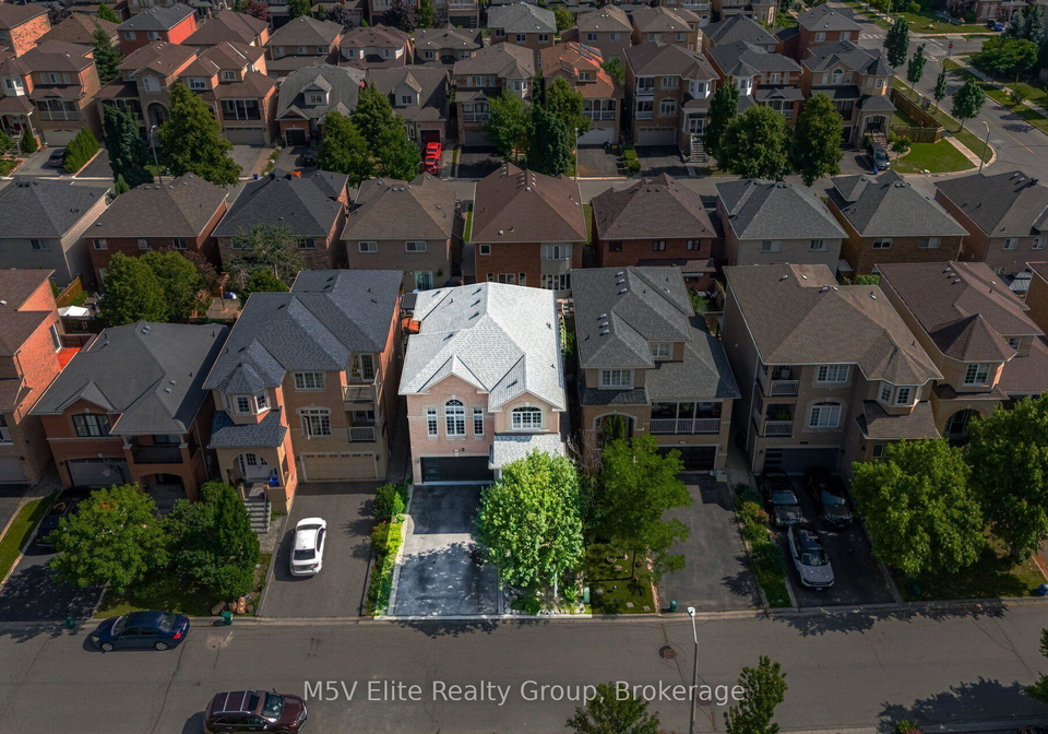 168-sail-crescent-vaughan-ontario-n13569348